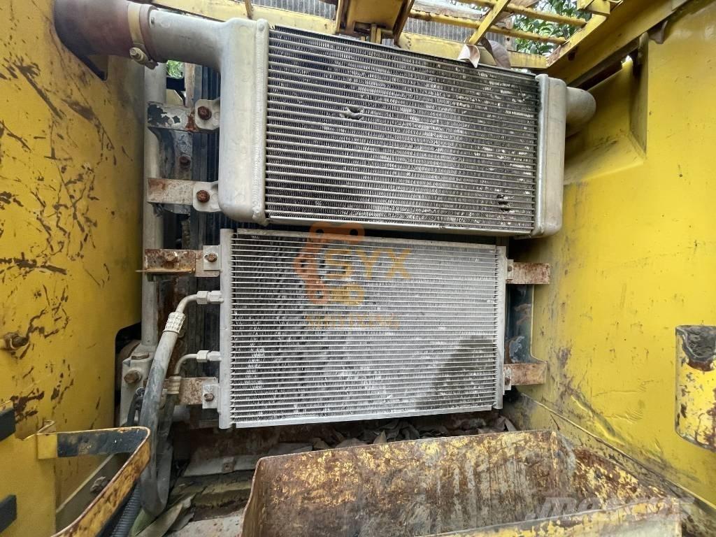Komatsu PC 220-7 Εκσκαφείς με ερπύστριες