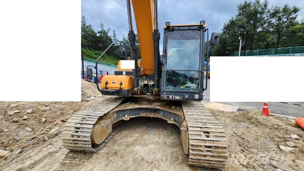 Hyundai HX 220 Εκσκαφείς με ερπύστριες