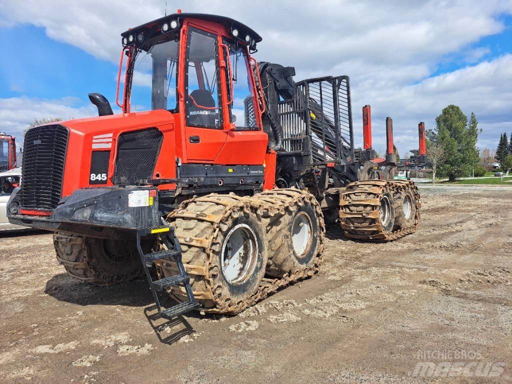 Komatsu 845 Μεταφορείς ξυλείας