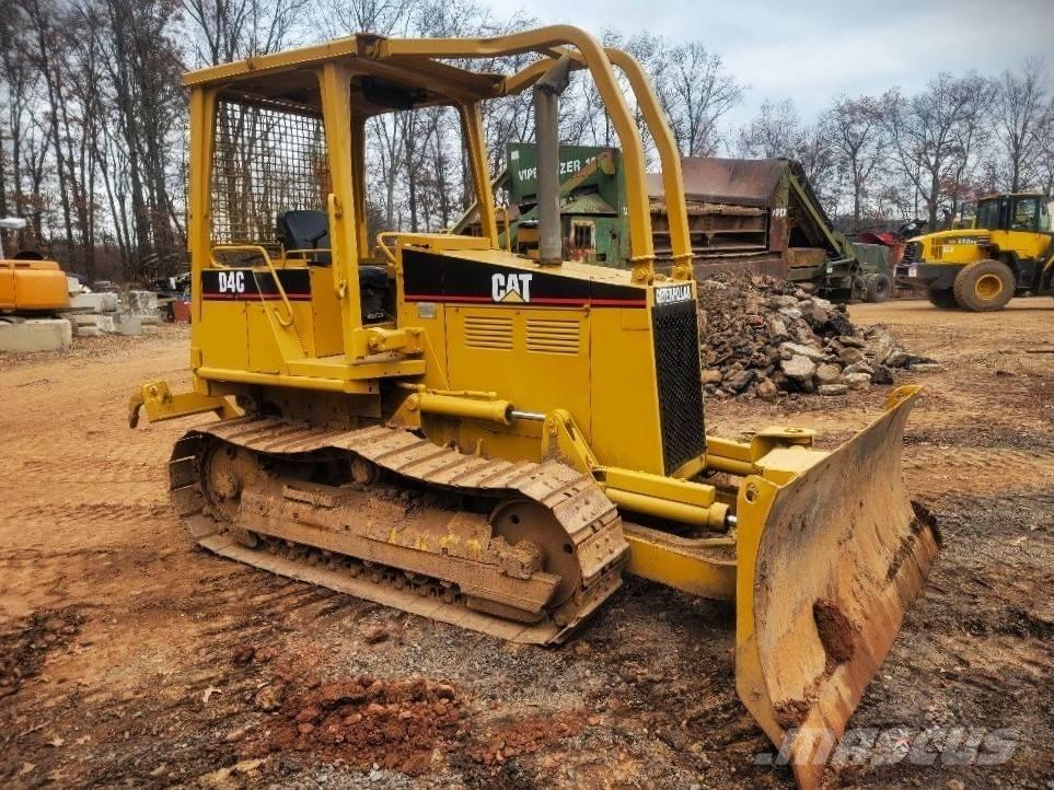 CAT D 4 C Μπουλντόζες με ερπύστριες