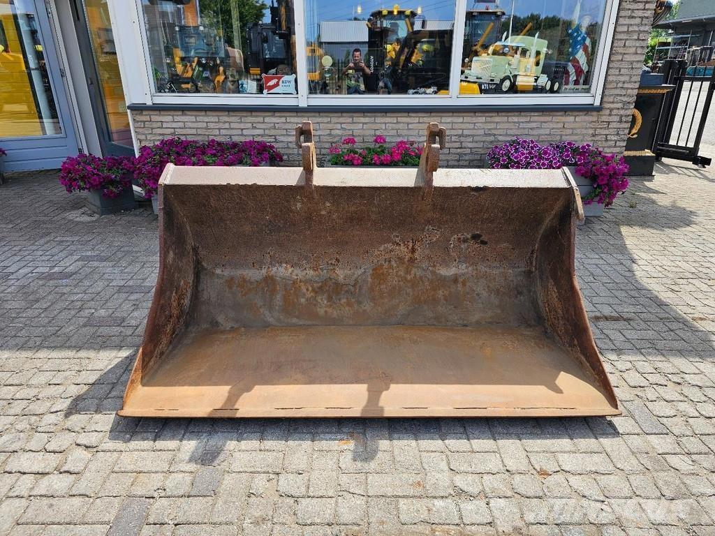 Beco Slotenbak Κουβάδες