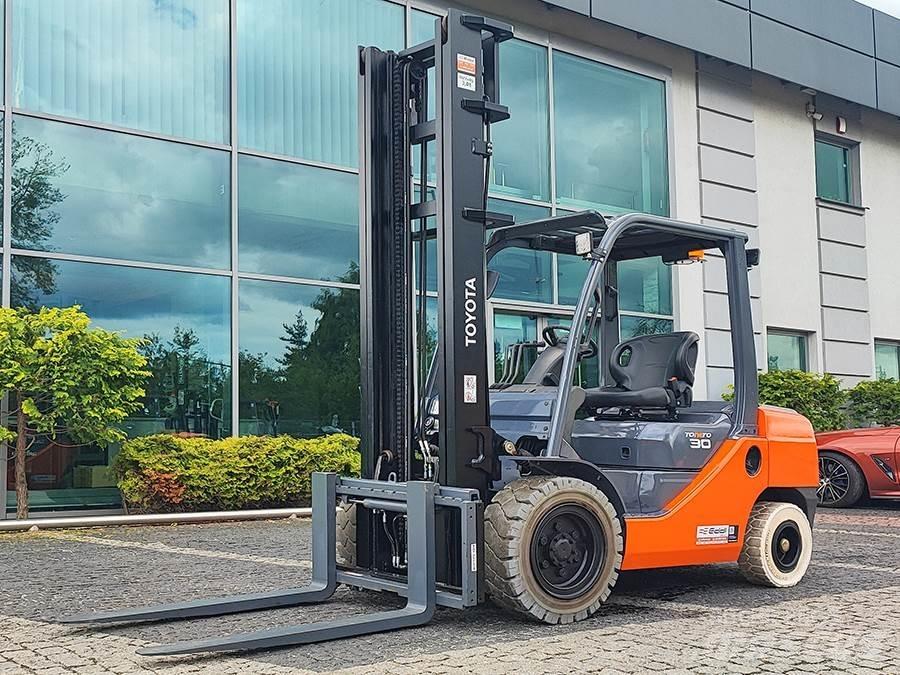 Toyota 02-8FDF30 Πετρελαιοκίνητα Κλαρκ