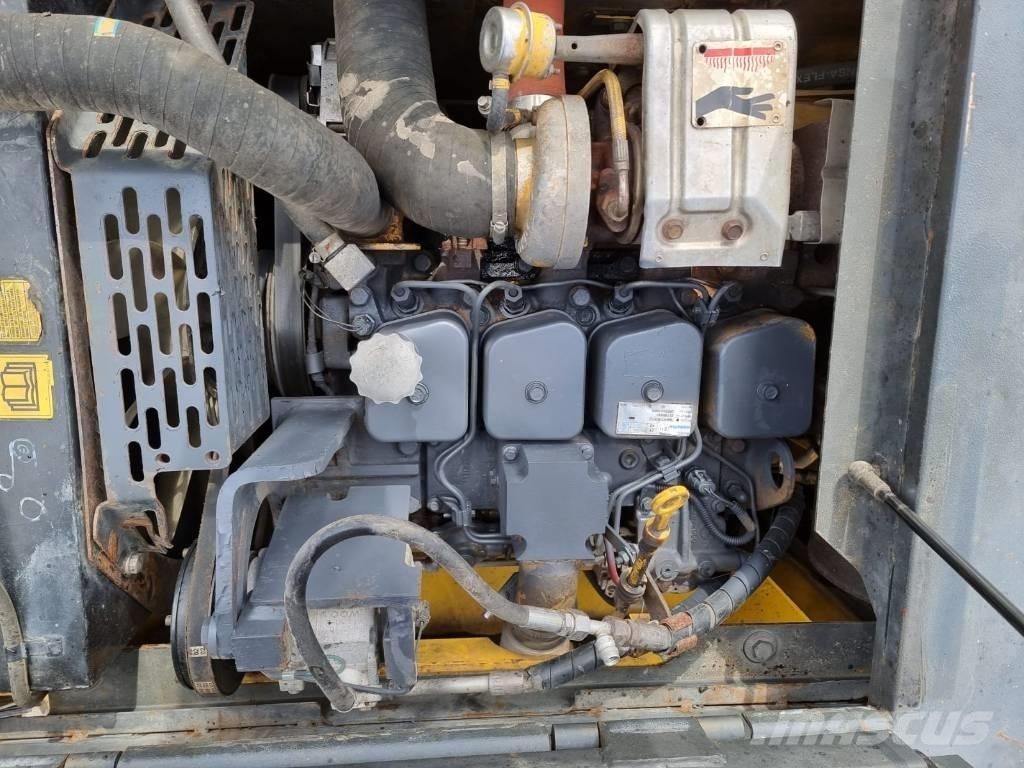 Komatsu PW 130-7K Εκσκαφείς με τροχούς - λάστιχα