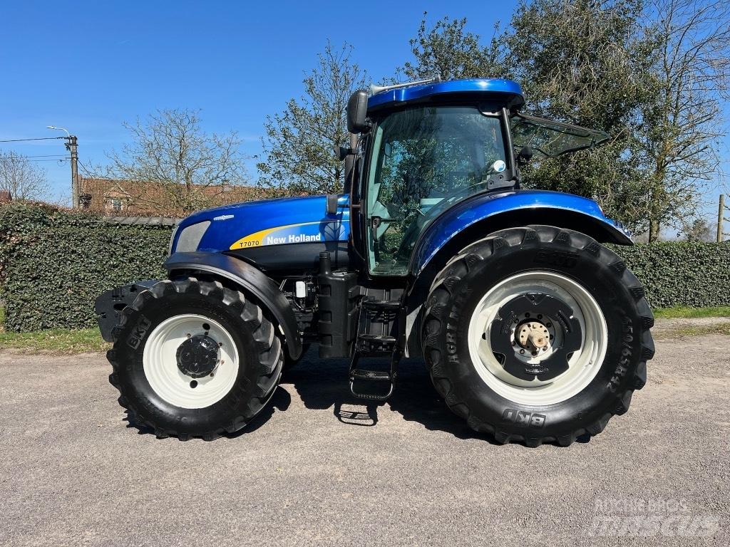 New Holland T 7070 Τρακτέρ