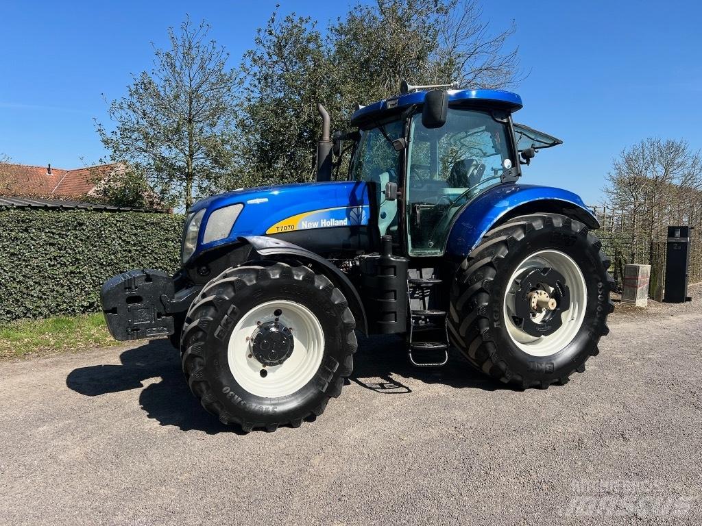 New Holland T 7070 Τρακτέρ