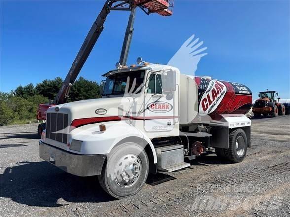 Peterbilt 330 Βυτία νερού
