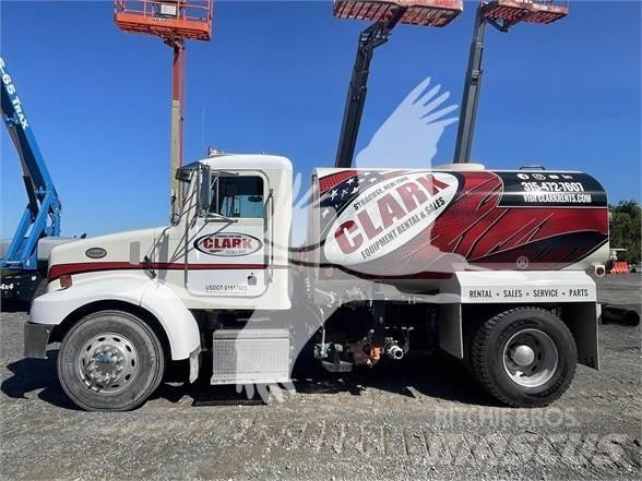 Peterbilt 330 Βυτία νερού