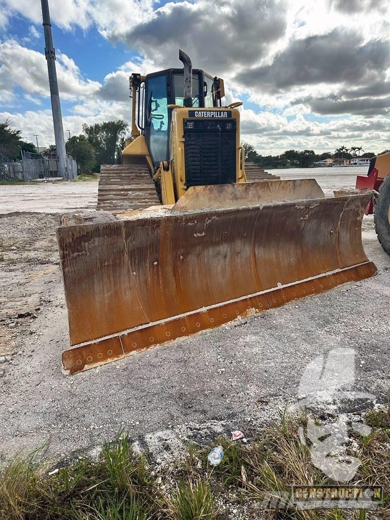 CAT D 6 N Μπουλντόζες με ερπύστριες