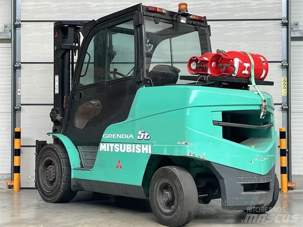 Mitsubishi FG 55 N Περονοφόρα ανυψωτικά κλαρκ με φυσικό αέριο LPG