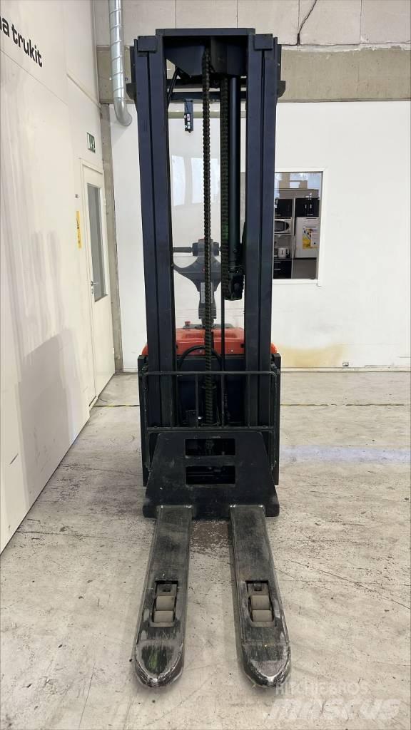 BT SPE 160 L Ηλεκτρικά παλετοφόρα με ιστό