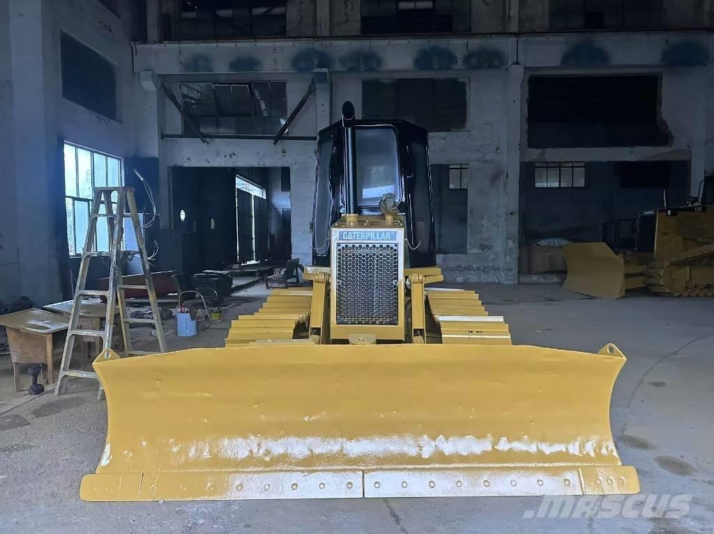 CAT D 4 C Μπουλντόζες με ερπύστριες