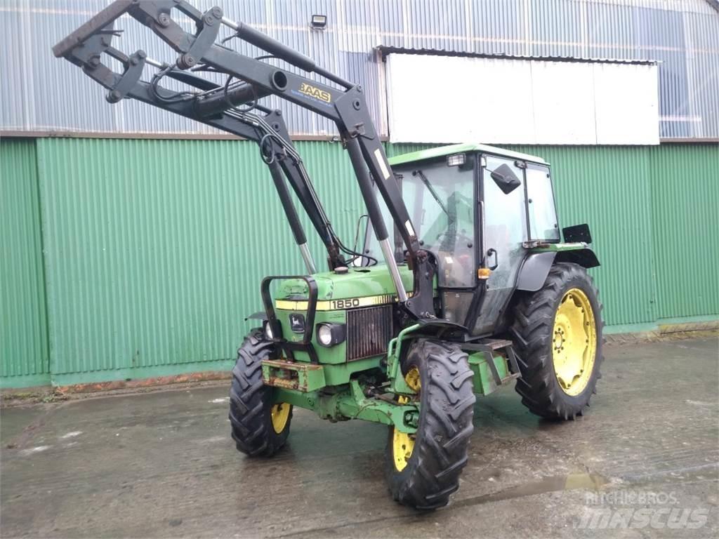 John Deere 1850 Τρακτέρ