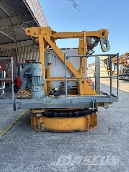 Liebherr 130 EC-B 6 Πυργογερανοί