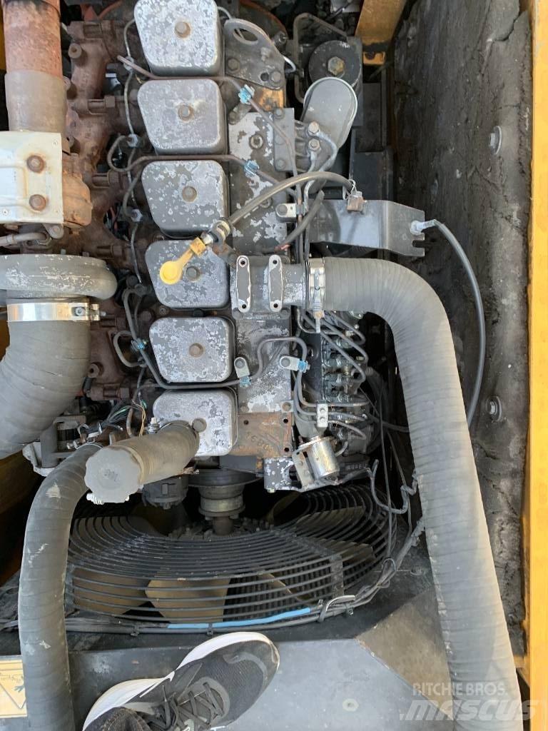 Hyundai R210W-9 Εκσκαφείς με τροχούς - λάστιχα