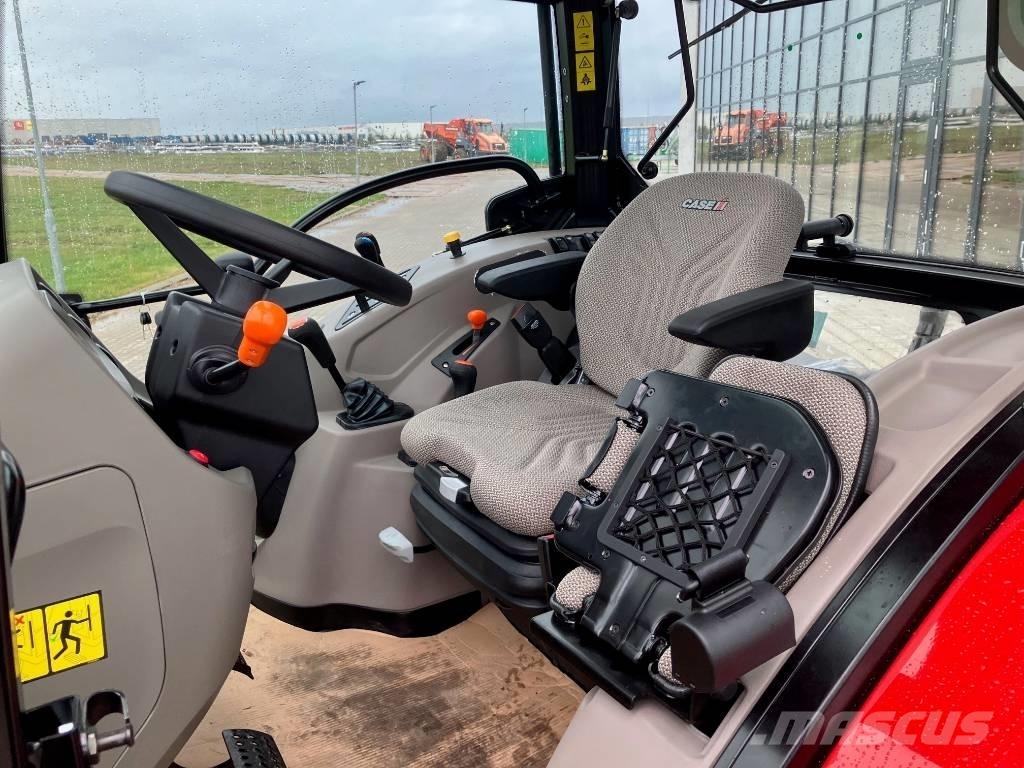 Case IH Farmall 100A Τρακτέρ