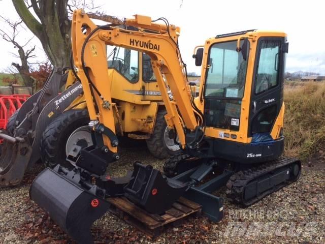 Hyundai R25 AK Εκσκαφάκι (διαβολάκι) < 7t