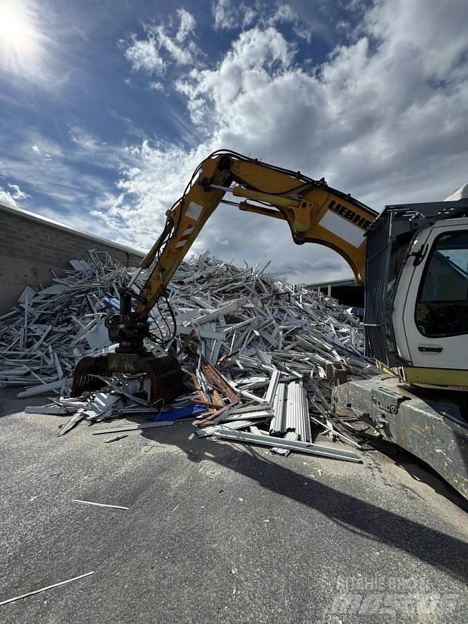 Liebherr A316 Li Ειδικοί εκσκαφείς