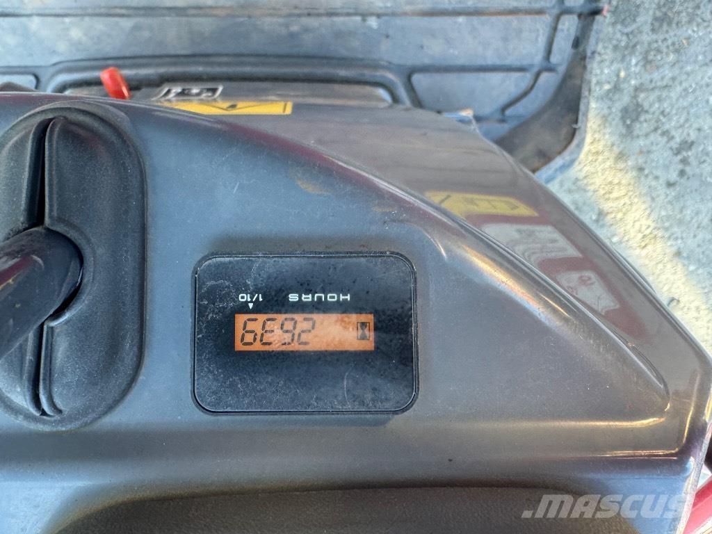 Yanmar SV08 (1E826) Εκσκαφάκι (διαβολάκι) < 7t