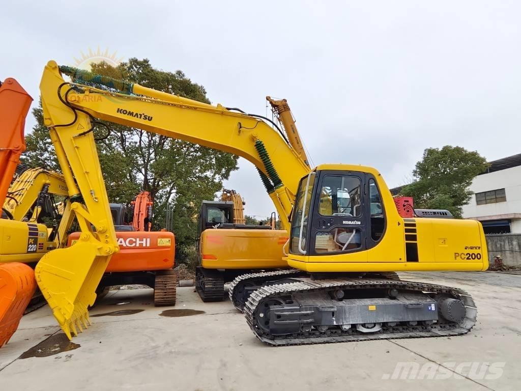 Komatsu PC 200-6 Εκσκαφείς με ερπύστριες
