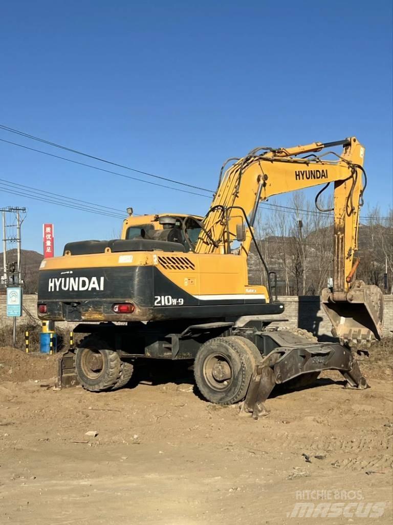 Hyundai R210W-9 Εκσκαφείς με τροχούς - λάστιχα