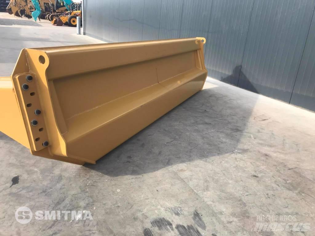 CAT 740B Πτυσσόμενες πόρτες (Tailgates)