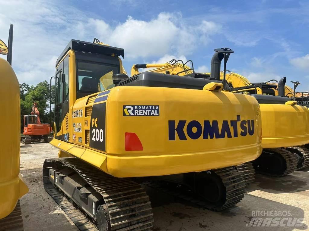 Komatsu PC 200 Εκσκαφείς με ερπύστριες