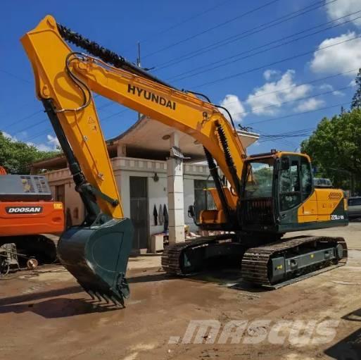 Hyundai R220LC-9S Εκσκαφείς με ερπύστριες