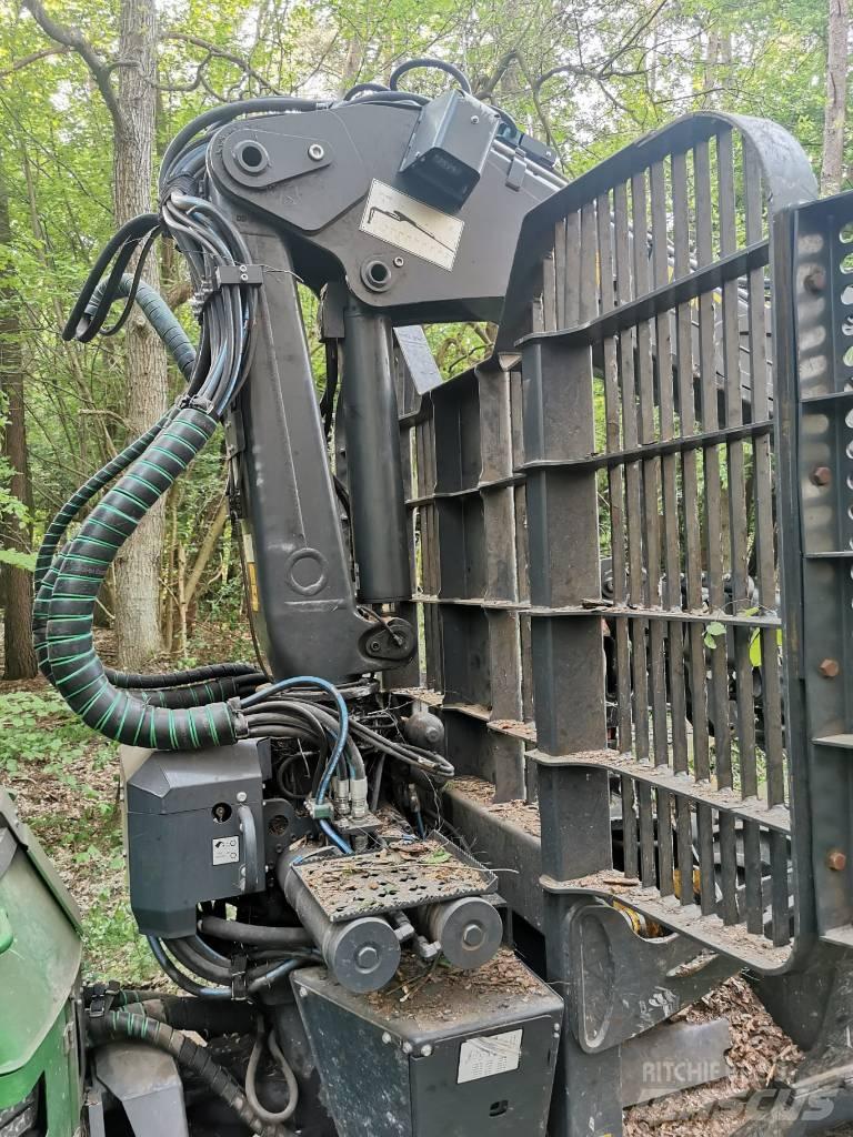 John Deere 1110G Μεταφορείς ξυλείας