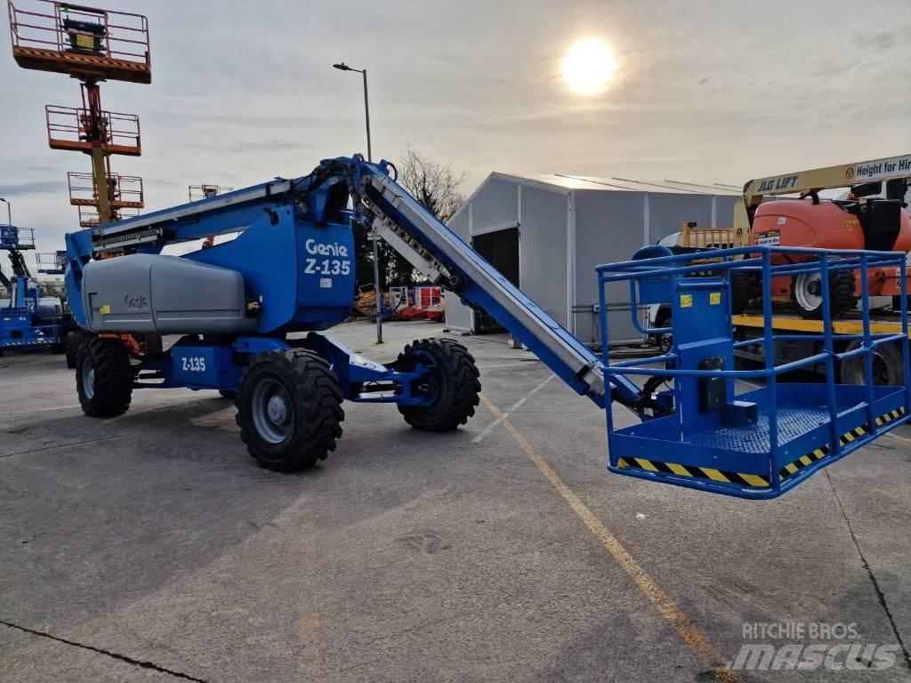 Genie Z 135/70 Ανυψωτήρες με αρθρωτό βραχίονα