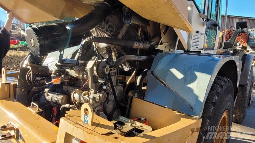 Liebherr L 534 Φορτωτές με λάστιχα (Τροχοφόροι)