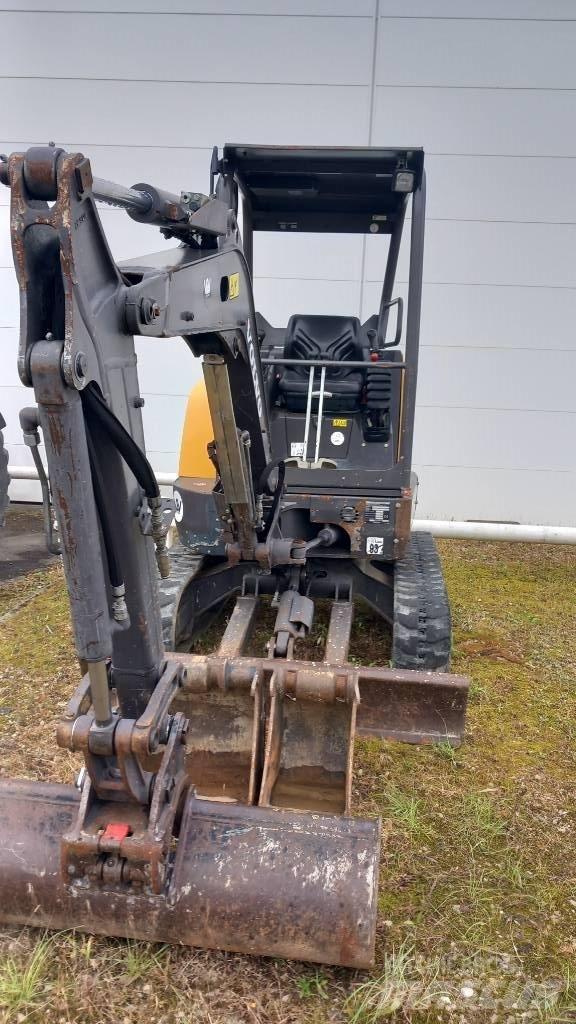 Volvo ECR 25 D Εκσκαφάκι (διαβολάκι) < 7t