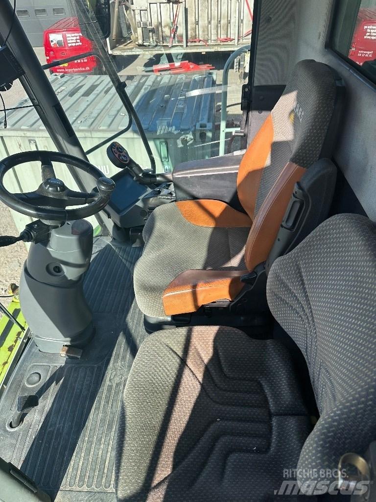 CLAAS Lexion 560 Θεριζοαλωνιστικές μηχανές