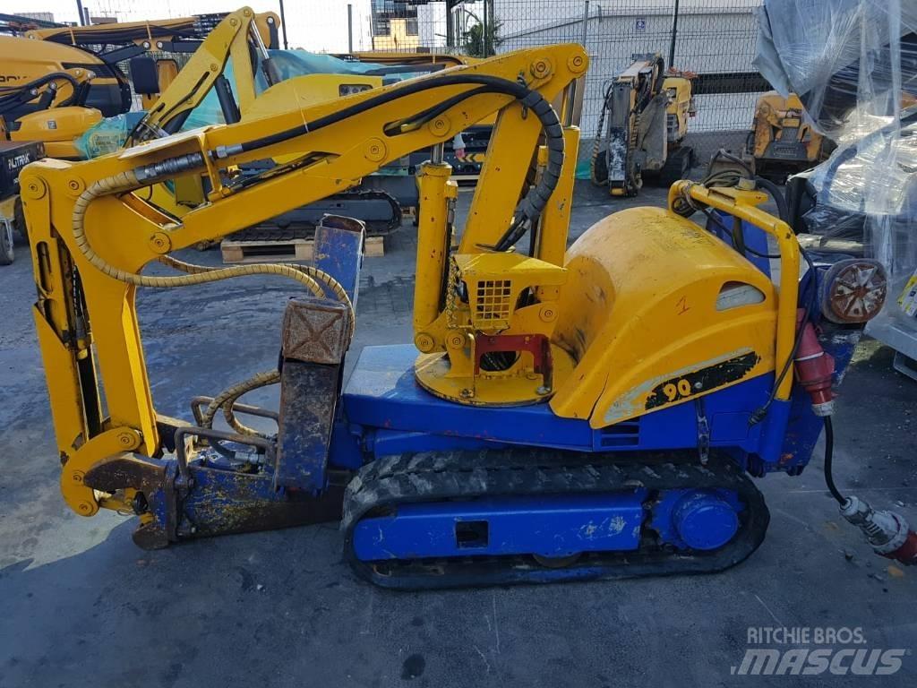 Brokk 90 Εκσκαφείς κατεδαφίσεων