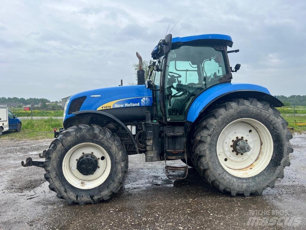New Holland T 7070 Τρακτέρ