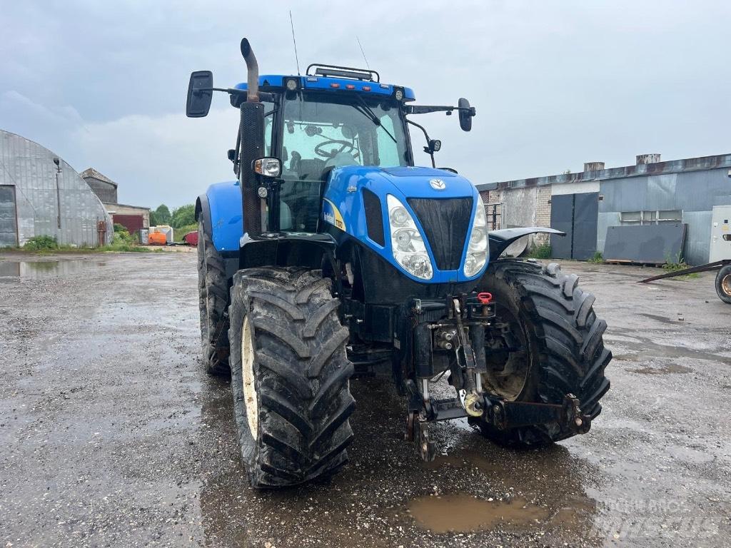 New Holland T 7070 Τρακτέρ