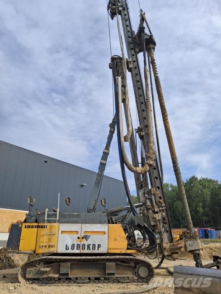 Liebherr LRB255 Μηχανήματα διάτρησης οριζόντιας-κάθετης