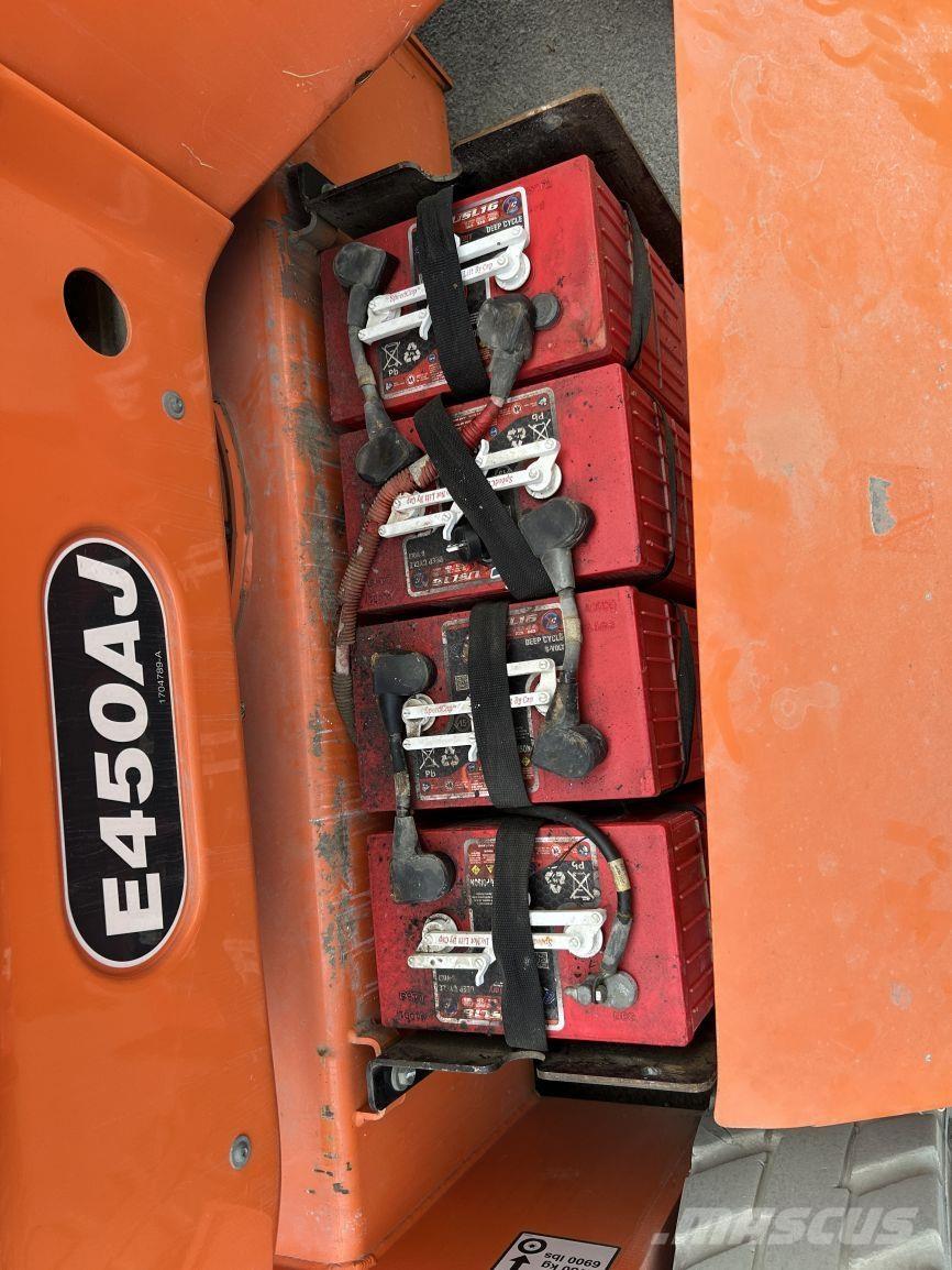 JLG E450AJ (2005) Ανυψωτήρες με αρθρωτό βραχίονα