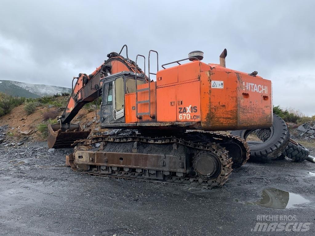 Hitachi 670 LCH-3 Εκσκαφείς με ερπύστριες
