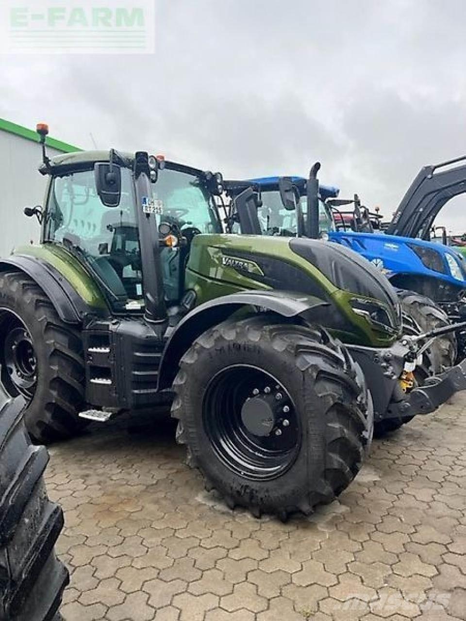 Valtra t215a Τρακτέρ
