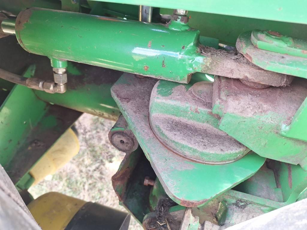 John Deere 328 Χορτοκοπτικά-διαμορφωτές