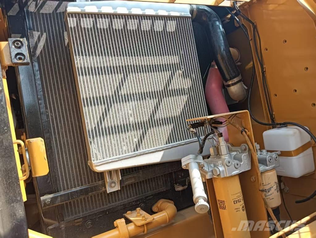 CAT 330 D Εκσκαφείς με ερπύστριες