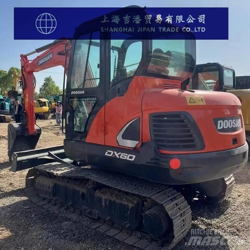 Doosan DX 60 Εκσκαφείς με ερπύστριες