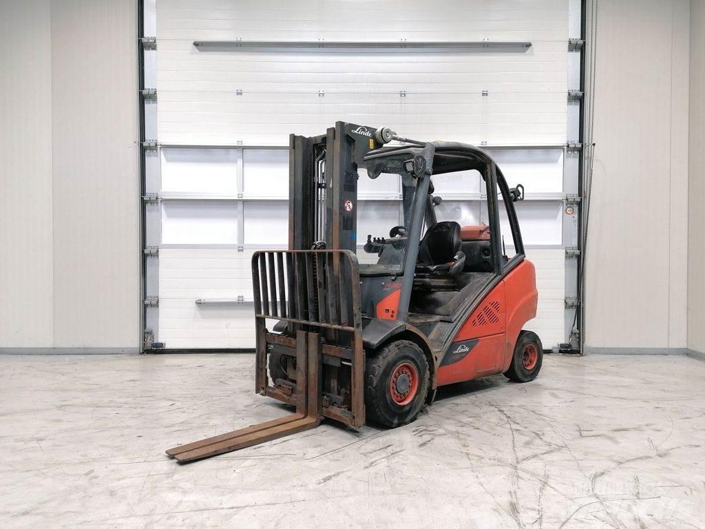 Linde H30T-02 Περονοφόρα ανυψωτικά κλαρκ με φυσικό αέριο LPG