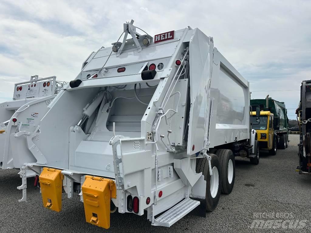 Freightliner M2 Απορριμματοφόρα