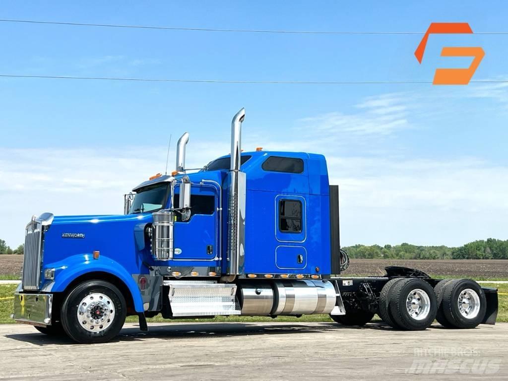 Kenworth W 900 Τράκτορες