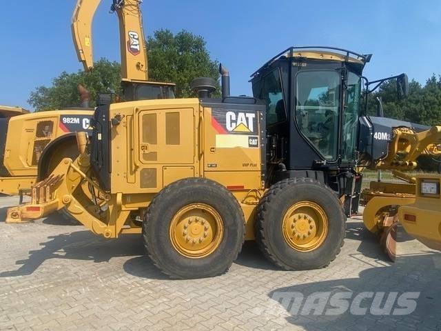 CAT 140M Γκρέιντερς