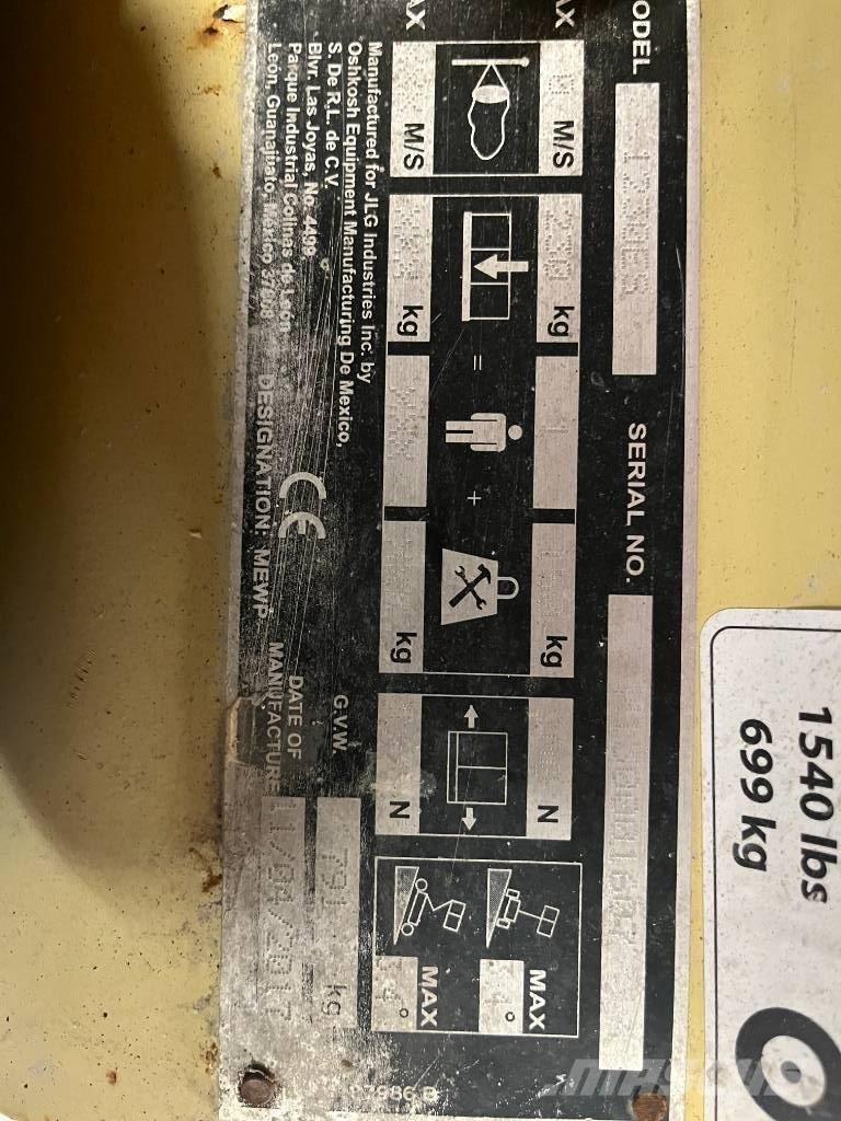 JLG 1230 ES Ανυψωτήρες με κατακόρυφους πυλώνες