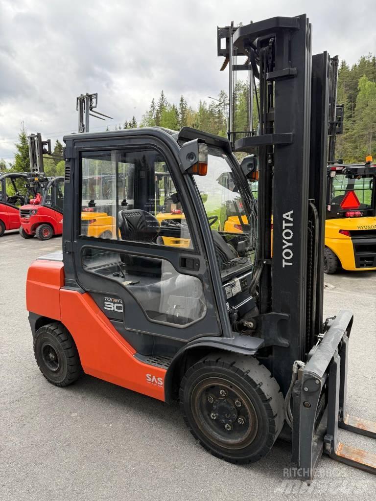Toyota 02-8 FDF 30 Πετρελαιοκίνητα Κλαρκ