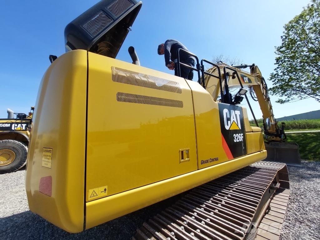 CAT 326 F L Εκσκαφείς με ερπύστριες