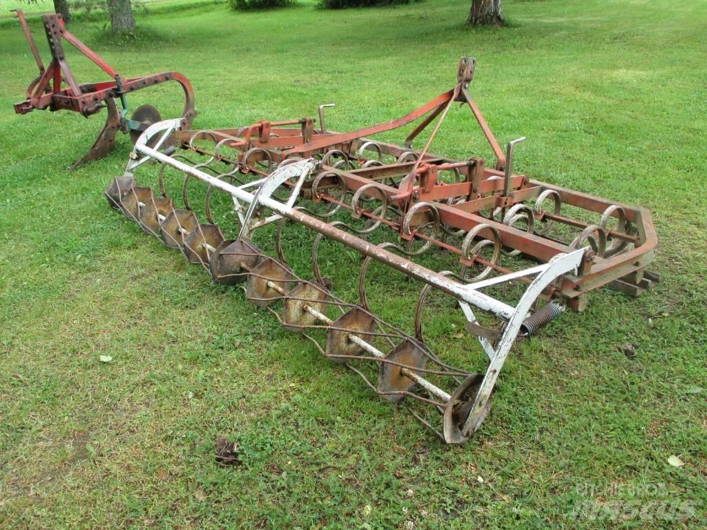 Massey Ferguson 590 Τρακτέρ